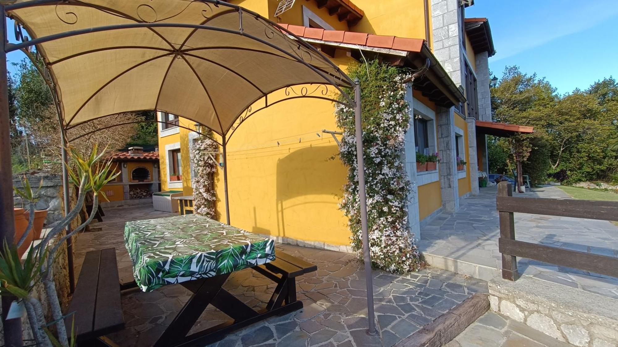 El Corral Del Acebo Pensionat Nueva De Llanes Exteriör bild