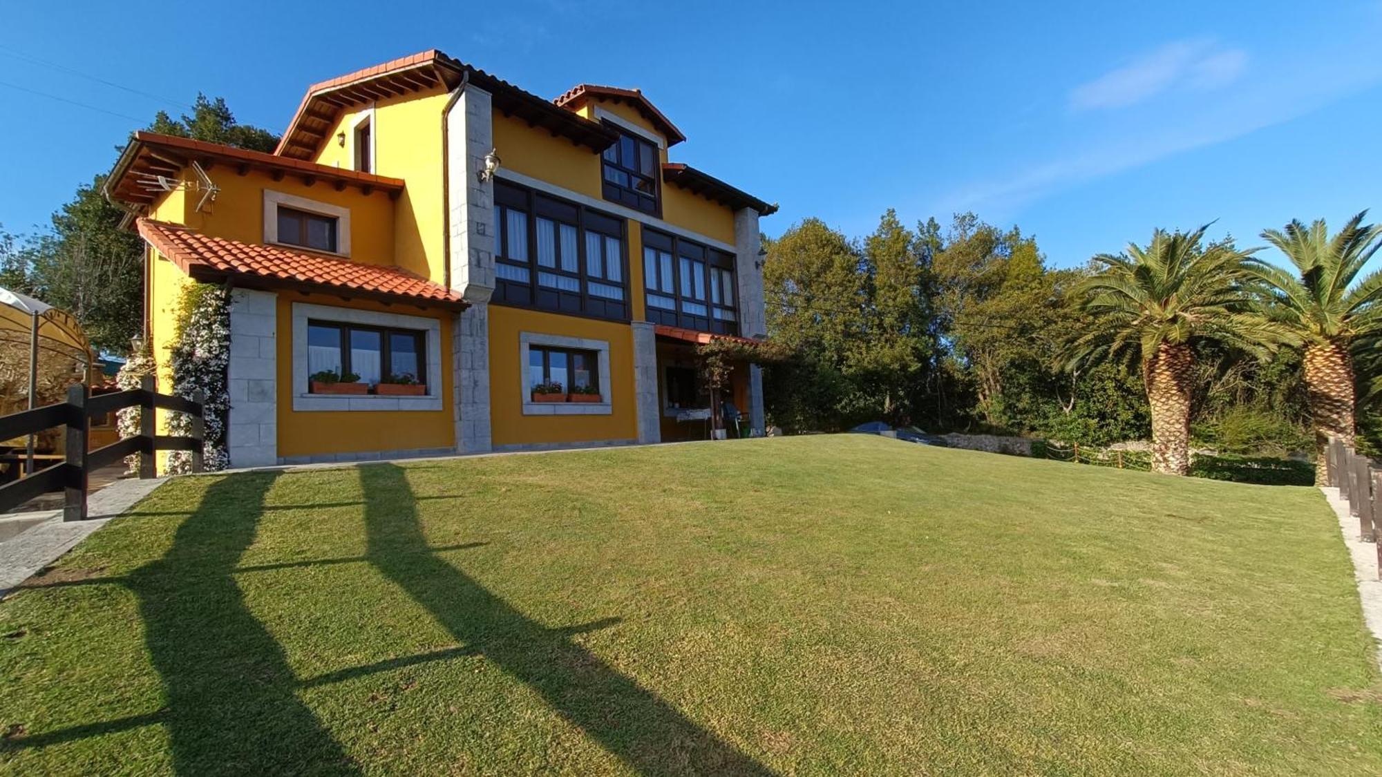 El Corral Del Acebo Pensionat Nueva De Llanes Exteriör bild