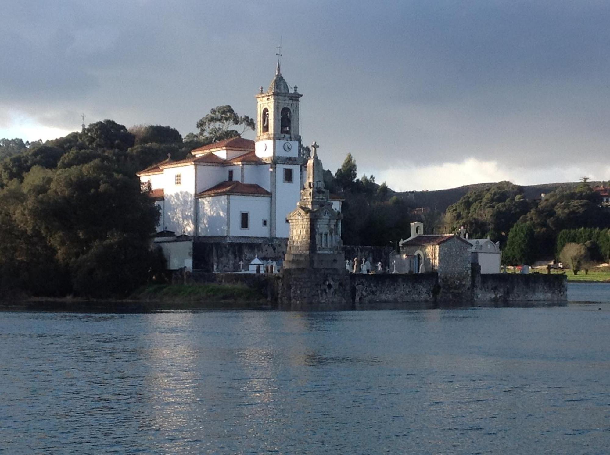 El Corral Del Acebo Pensionat Nueva De Llanes Exteriör bild